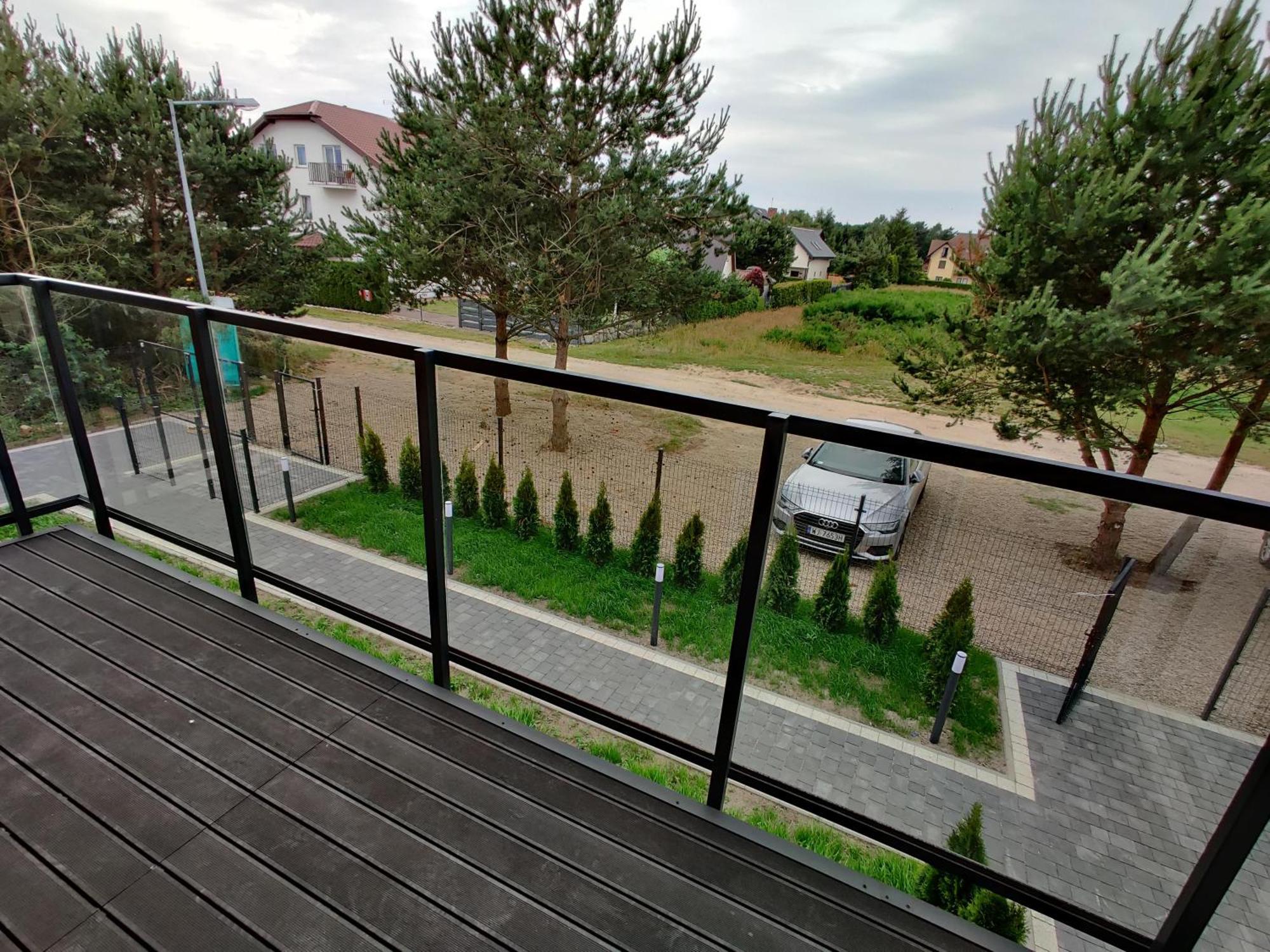 Ostrowo Plaza Hotell Exteriör bild
