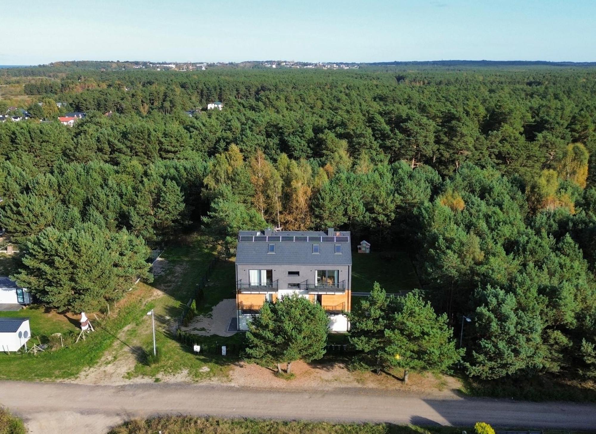 Ostrowo Plaza Hotell Exteriör bild